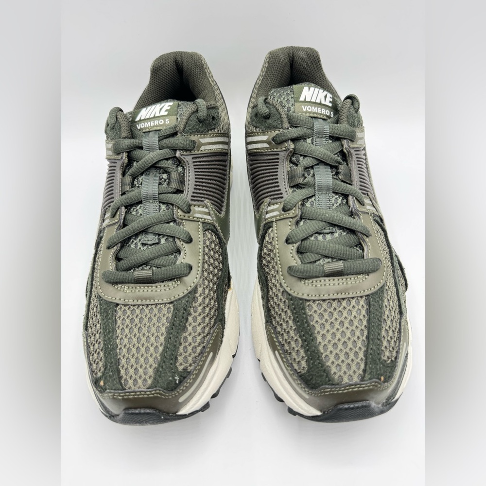 Nike Vomero 5 Women's Sneakers - Green and White